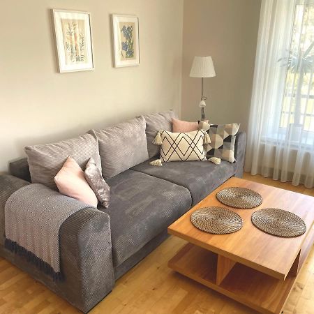 Cozy Home Apartment Kaivas, Free Parking, Self Check-In Riga Exteriér fotografie