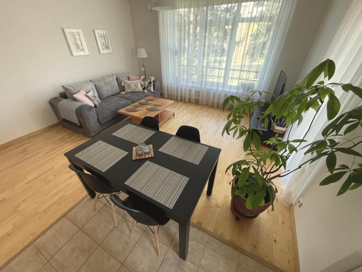 Cozy Home Apartment Kaivas, Free Parking, Self Check-In Riga Exteriér fotografie